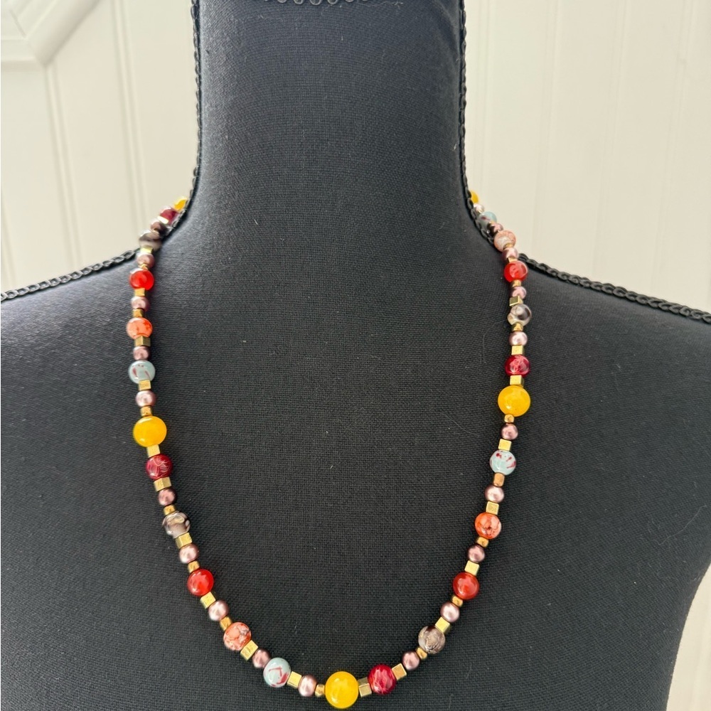 Elegant Multicolor Beaded Necklace